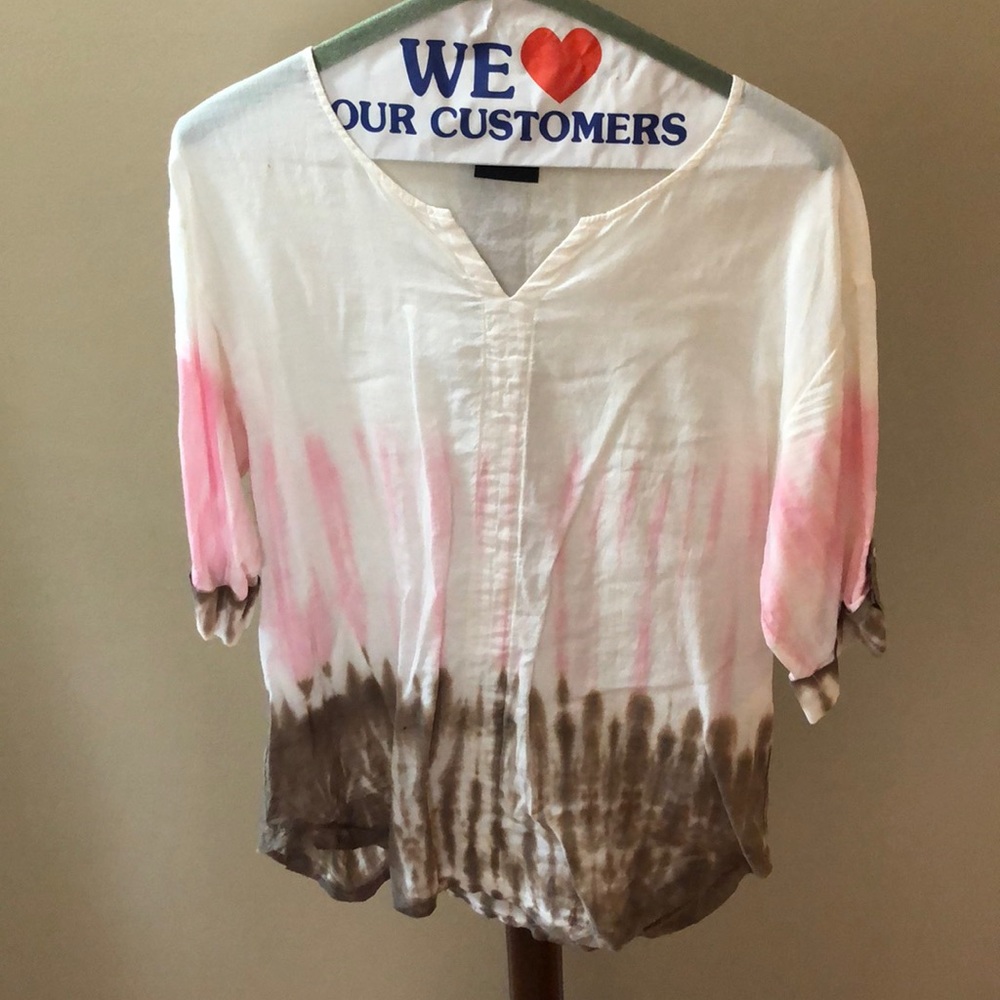 Tribal top